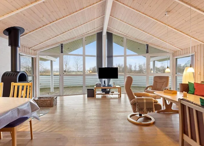 Tv1683-strandby-bygmarken-2 Holiday home *